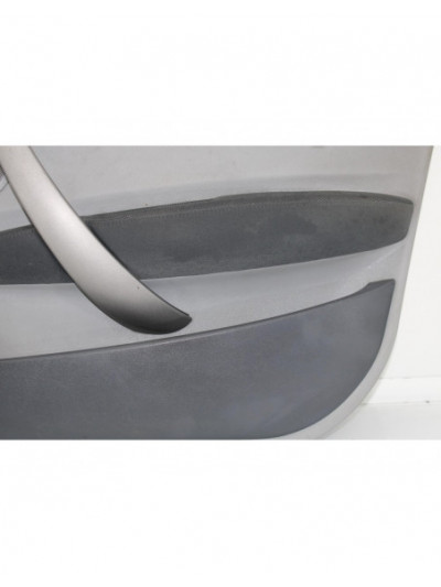 Recambio de guarnecido puerta delantera derecha para bmw serie 1 berlina (e81/e87) 118d referencia OEM IAM 7147148