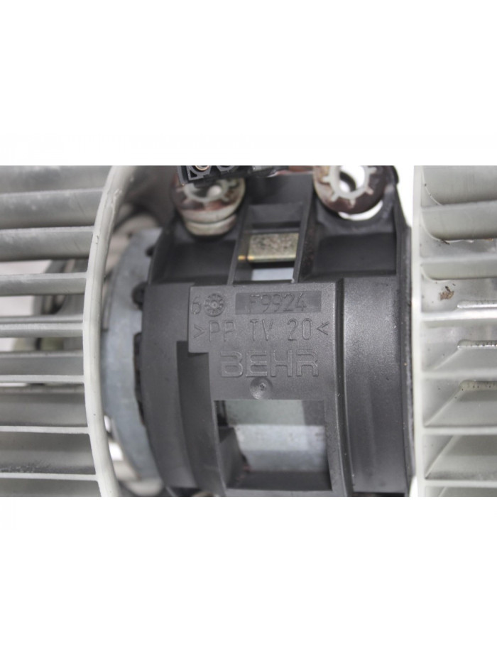 Motor calefaccion BMW X3 2.0 16V Diesel CAT 2006
