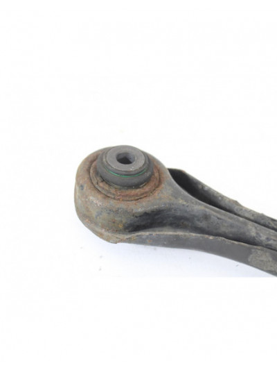 Recambio de brazo suspension superior trasero derecho para bmw serie 1 cabrio (e88) 118d referencia OEM IAM 677798005