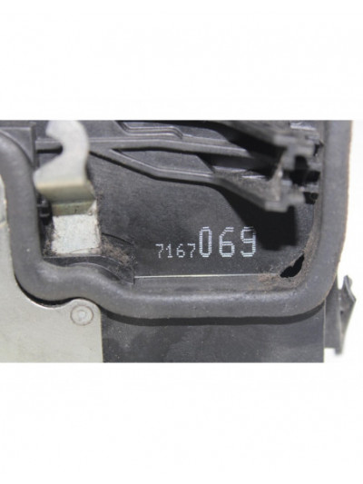 Cerradura puerta trasera izquierda BMW SERIE 1 BERLINA 118d 2004