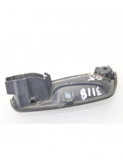 Maneta interior trasera derecha BMW SERIE 1 BERLINA 118d 2004
