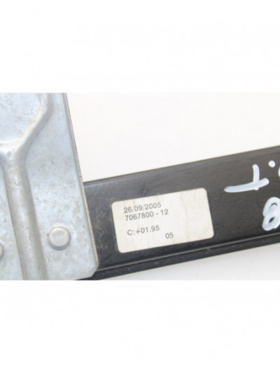 Recambio de elevalunas trasero derecho para bmw serie 1 berlina (e81/e87) 118d referencia OEM IAM 7067800