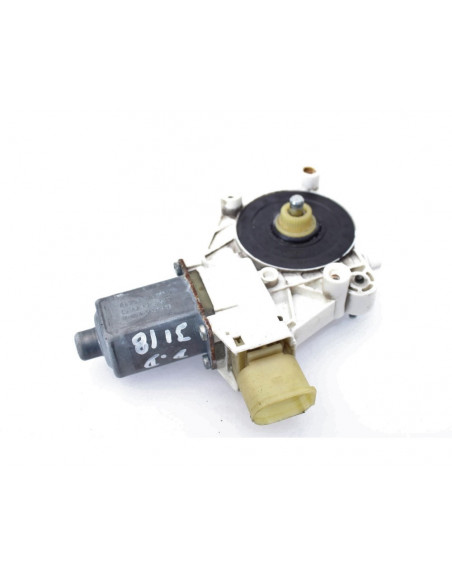 Recambio de motor elevalunas delantero derecho para bmw serie 1 berlina (e81/e87) 118d referencia OEM IAM 6927028