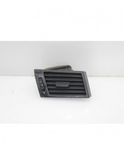 Rejilla aireadora BMW X3 2.0 16V Diesel CAT 2006