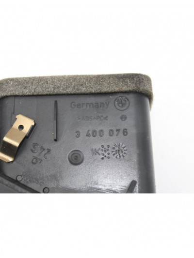 Rejilla aireadora BMW X3 2.0 16V Diesel CAT 2006