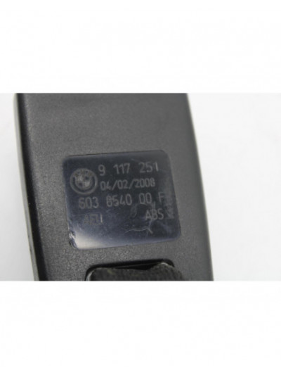 Anclaje cinturón trasero BMW SERIE 1 BERLINA 118d 2008