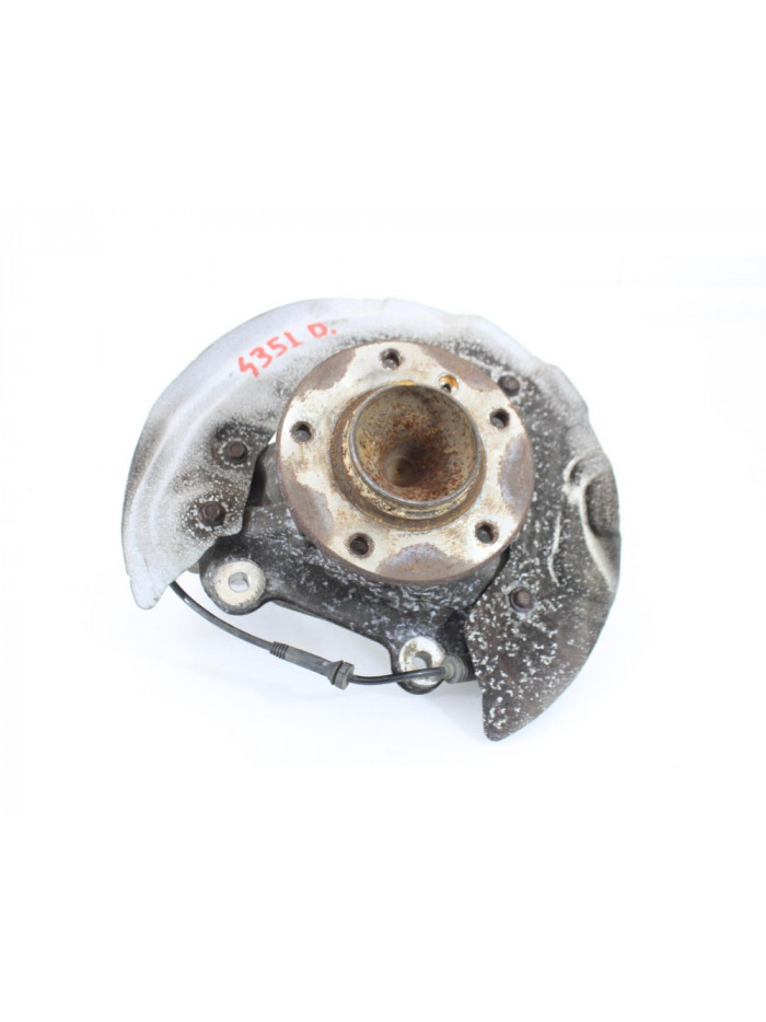 Recambio de mangueta delantera derecha para bmw serie 1 cabrio (e88) 118d referencia OEM IAM 3121677321004