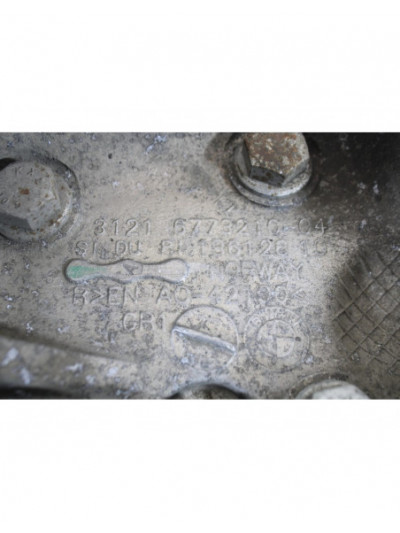 Recambio de mangueta delantera derecha para bmw serie 1 cabrio (e88) 118d referencia OEM IAM 3121677321004