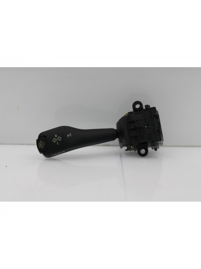 Mando intermitentes BMW X3 2.0 16V Diesel CAT 2006