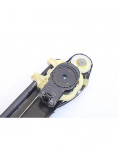 Elevalunas delantero derecho BMW SERIE 1 CABRIO 118d 2013