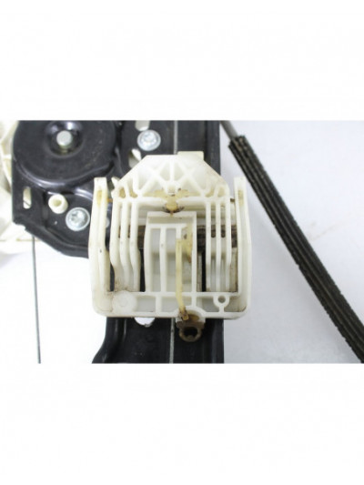 Recambio de motor elevalunas delantero izquierdo para bmw serie 1 berlina (e81/e87) referencia OEM IAM 7138465E