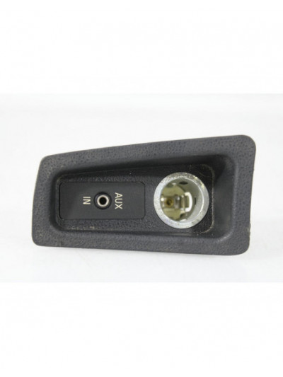 Recambio de enchufe 12v para bmw serie 1 berlina (e81/e87) 2.0 16v diesel cat referencia OEM IAM 51167132049904