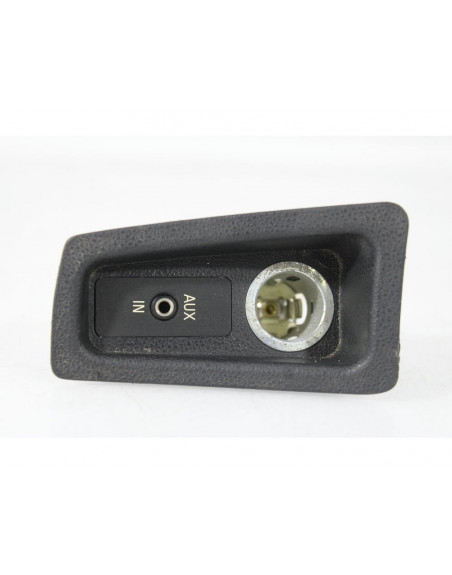 Recambio de enchufe 12v para bmw serie 1 berlina (e81/e87) 2.0 16v diesel cat referencia OEM IAM 51167132049904