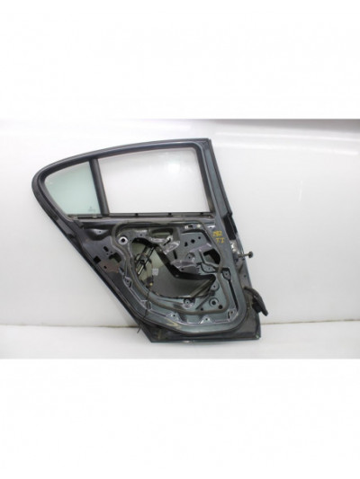 Puerta trasera izquierda BMW SERIE 1 BERLINA 118d 2006