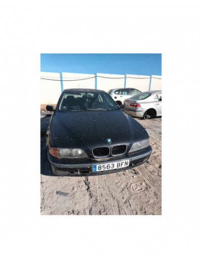 bmw serie 5 berlina (e39) del año 2001
