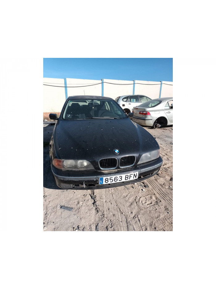 bmw serie 5 berlina (e39) del año 2001
