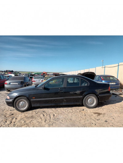 bmw serie 5 berlina (e39) del año 2001