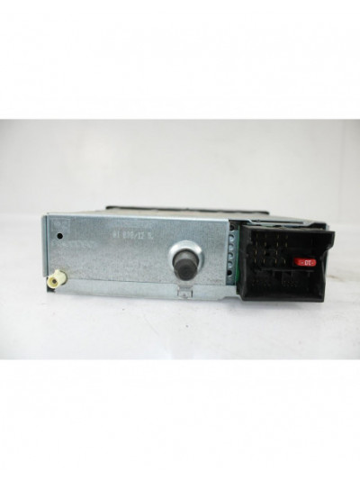 Recambio de sistema audio / radio cd para citroën ds3 style referencia OEM IAM 96775574XT