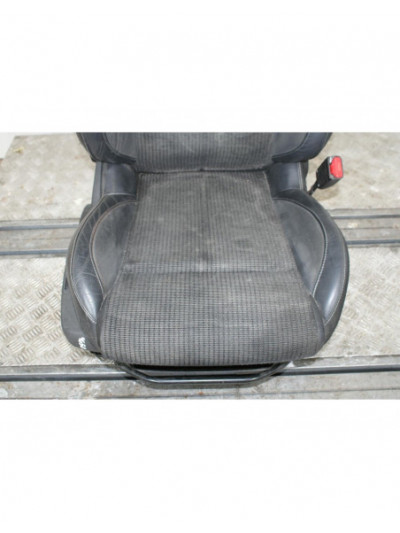 Asiento delantero derecho CITROËN C4 II 1.6 HDi 115 2013