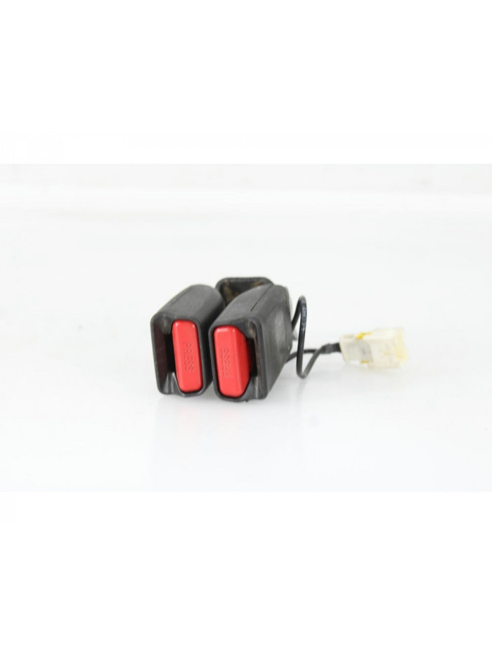 Anclaje cinturón trasero CITROËN C4 II 1.6 HDi 115 2013