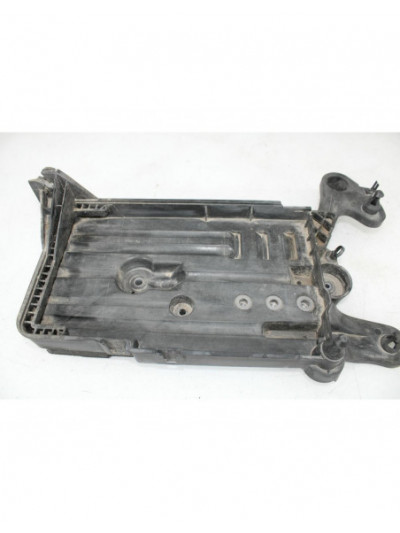 Soporte batería AUDI A3 SPORTBACK Ambiente 110CV 81KW 2015