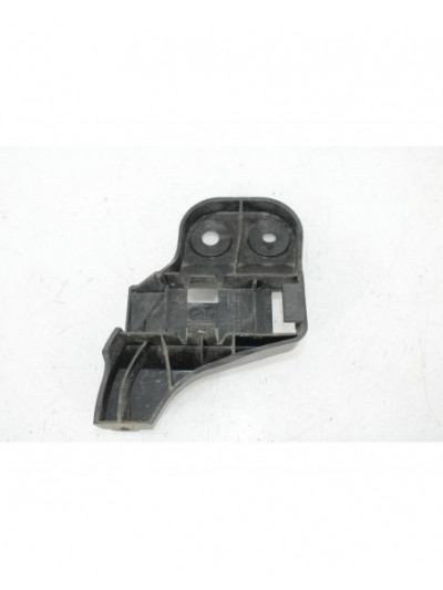 Recambio de soporte izquierdo paragolpe trasero para audi a3 sportback (8va) ambiente referencia OEM IAM 8V3807329