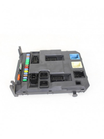 Recambio de caja reles / fusibles para citroën ds3 graphic art referencia OEM IAM 9664983080