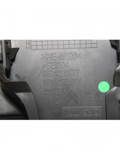 Recambio de consola central para citroën ds3 graphic art referencia OEM IAM 9684220977