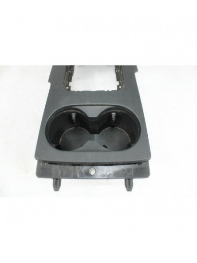 Recambio de consola central para audi a3 sportback (8va) ambiente referencia OEM IAM 8V2864261A