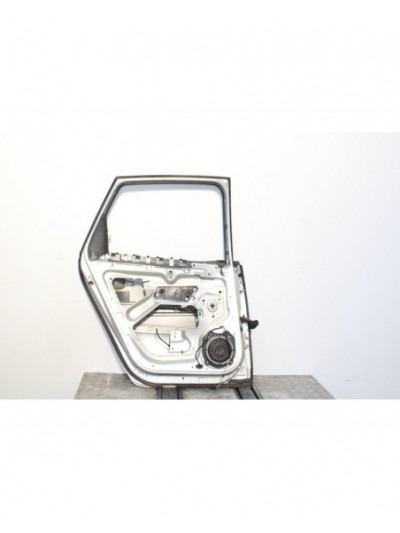 Puerta trasera izquierda CITROËN C4 PICASSO 1.6 HDi FAP 2011