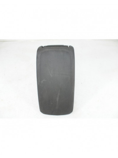 Recambio de apoyabrazos central para audi a3 sportback (8va) ambiente referencia OEM IAM 8V0864283/8V0864202