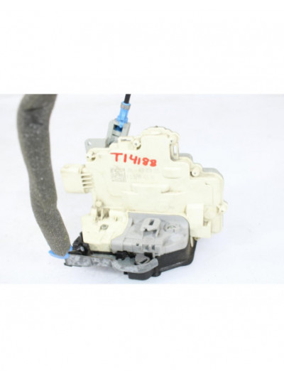 Recambio de cerradura puerta trasera izquierda para audi a3 sportback (8va) ambiente referencia OEM IAM 4G0839015