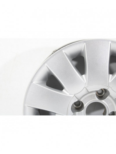 Recambio de llanta para citroën c3 1.4 hdi sx plus referencia OEM IAM MELBURNE4