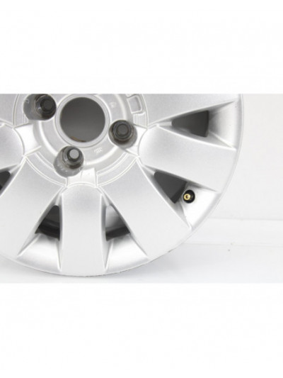 Recambio de llanta para citroën c3 1.4 hdi sx plus referencia OEM IAM MELBURNE4