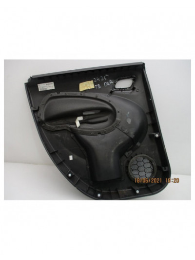 Recambio de guarnecido puerta trasera izquierda para citroën c3 picasso 1.6 hdi fap referencia OEM IAM 96814304TZ