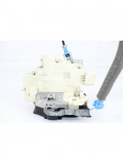 Recambio de cerradura puerta trasera derecha para audi a3 sportback (8va) ambiente referencia OEM IAM 4G0839016