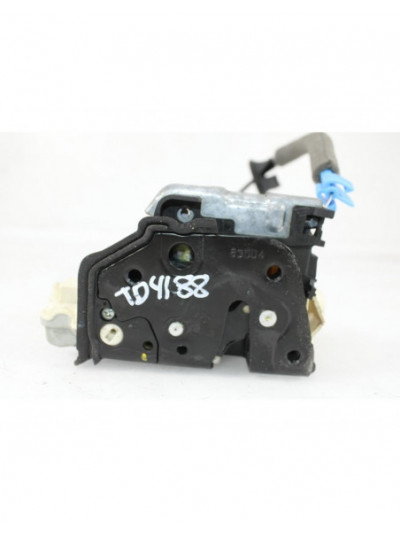 Recambio de cerradura puerta trasera derecha para audi a3 sportback (8va) ambiente referencia OEM IAM 4G0839016