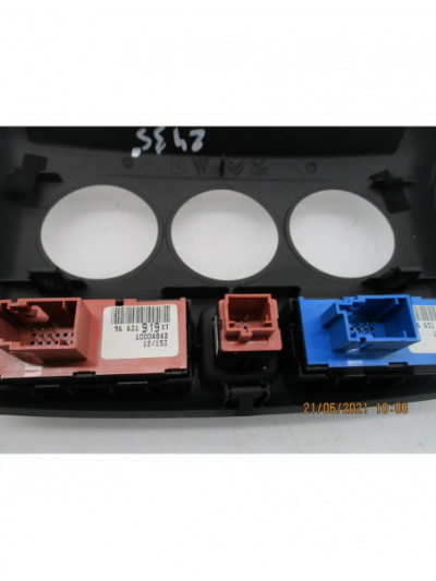 Recambio de moldura consola central salpicadero para citroën c3 picasso 1.6 hdi fap referencia OEM IAM 96825462