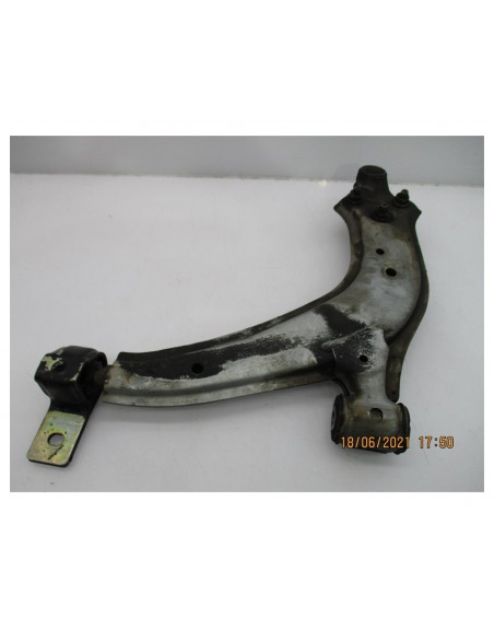 Recambio de brazo suspension inferior delantero derecho para citroën c3 picasso 1.6 hdi fap referencia OEM IAM