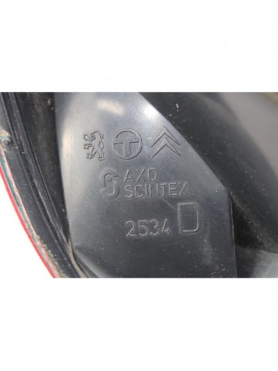 Recambio de piloto trasero derecho para citroën xsara berlina 1.9d attraction referencia OEM IAM 2534D