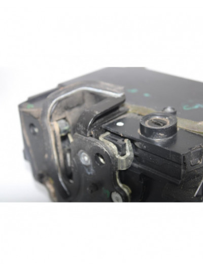 Recambio de cerradura puerta trasera izquierda para citroën c4 picasso business class referencia OEM IAM 9810310880