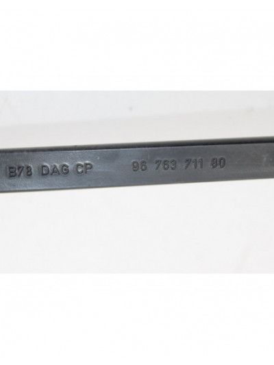 Recambio de brazo limpia delantero izquierdo para citroën c4 picasso business class referencia OEM IAM 9676371180