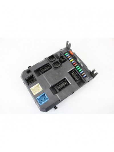 Recambio de caja reles / fusibles para citroën ds3 sport referencia OEM IAM 9666952280