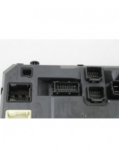 Recambio de caja reles / fusibles para citroën ds3 sport referencia OEM IAM 9666952280