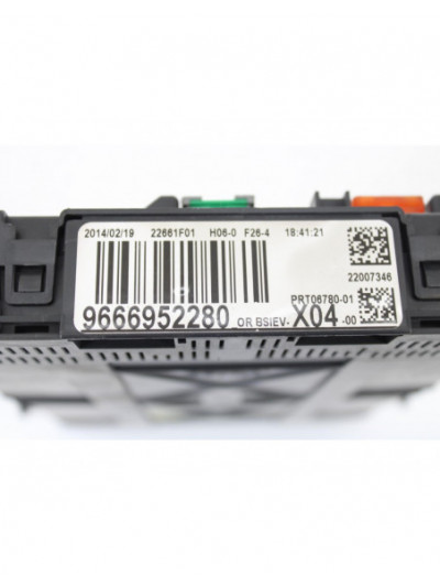 Recambio de caja reles / fusibles para citroën ds3 sport referencia OEM IAM 9666952280