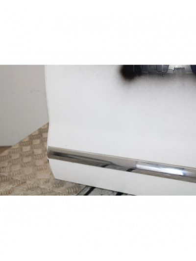 Puerta trasera izquierda CITROËN C5 HDI160 SEDUCT 2.0 2014
