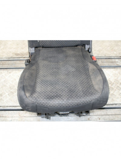 Recambio de asiento trasero medio para citroën c4 grand picasso 1.6 16v hdi fap referencia OEM IAM