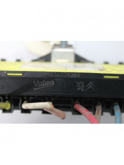 Recambio de caja reles / fusibles para citroën c4 grand picasso 1.6 16v hdi fap referencia OEM IAM 9636079380