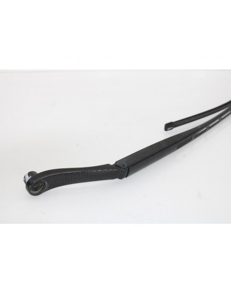 Recambio de brazo limpia delantero derecho para citroën c5 hdi160 seduct 2.0 referencia OEM IAM 3693D.D.