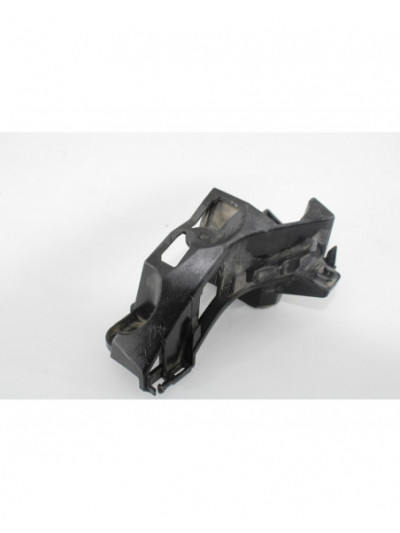 Recambio de sujecion derecha paragolpes para citroën c5 hdi160 seduct 2.0 referencia OEM IAM 9681049680